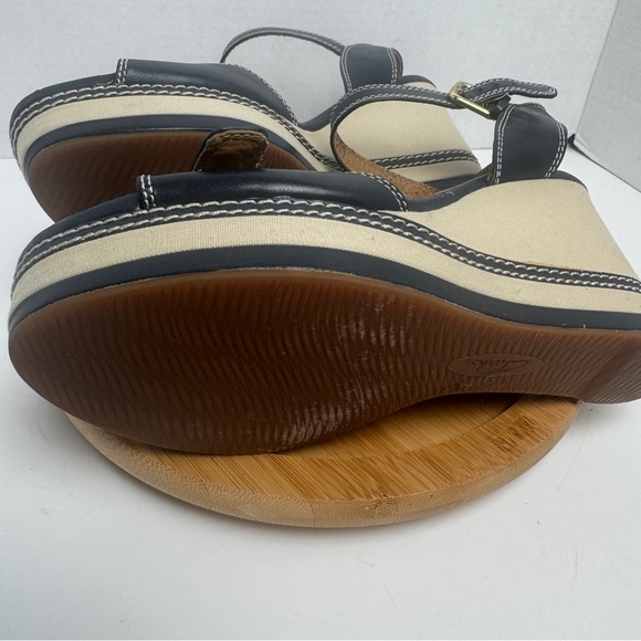 Clarks Collection Zia Castle Black Leather Wedge Ankle Strap Sandal Women Sz 10M - Picture 11 of 13